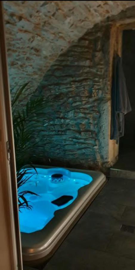 Jaccuzi & Spa Des Caves Stanislas 南锡 外观 照片